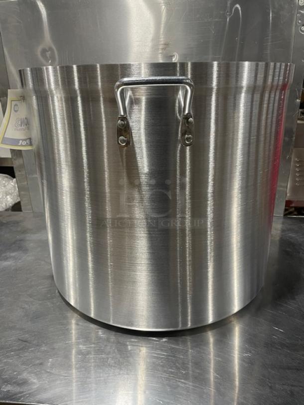 Brand new Adcraft 120 Quart Brazier Pot, Hyperion 3 Series, model H3SP120, with handles. Stainless steel finish.