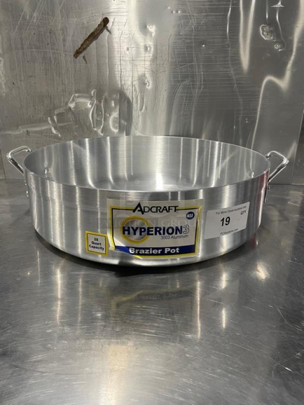 Brand new Adcraft 28 qt aluminum brazier pot, model H3-BR28, with side handles. Label indicates "Hyperion 3" series.
