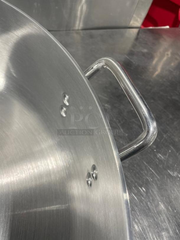 Adcraft aluminum brazier pot, 28-quart capacity, model H3-BR28, brand new with sturdy handles.