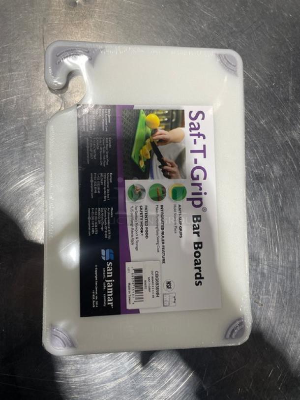 San Jamar Saf-T-Grip Bar Board, new, anti-slip grips, 11"x7", white, with product label and branding.