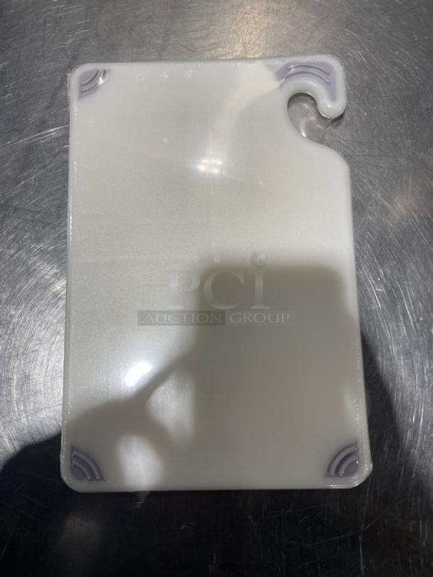 San Jamar Saf-T-Grip Bar Board, new condition, features integrated anti-slip grips, durable white plastic.