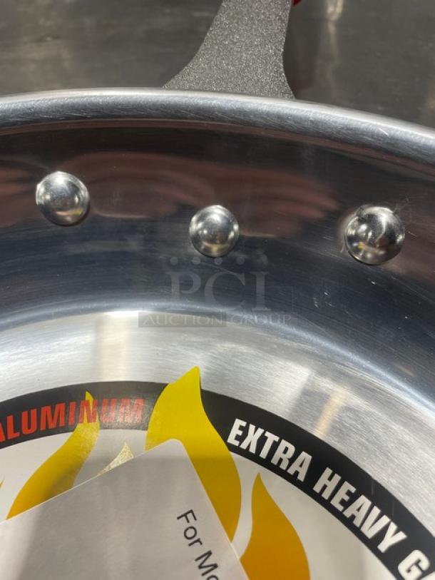 Adcraft Aluminum Frying Pan, Model HER-12FP/4, new condition, rubber grip handle, extra heavy gauge aluminum.