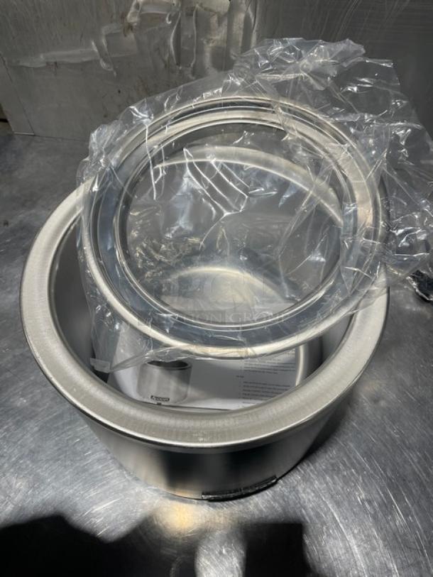 NEW Adcraft FW-1200WR/B countertop cooker/warmer, 11 qt capacity, stainless steel interior, 120V, in original packaging.