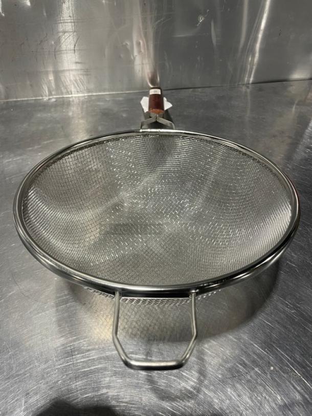 NEW Adcraft DSM-10 Deluxe 10" Double Mesh Strainer, stainless steel, pristine condition, ergonomic handle.