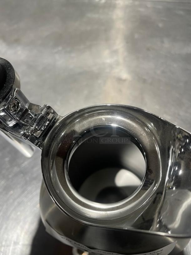 Spring 1L insulated beverage server, Model 17600-5, stainless steel liner, new condition, open top view.