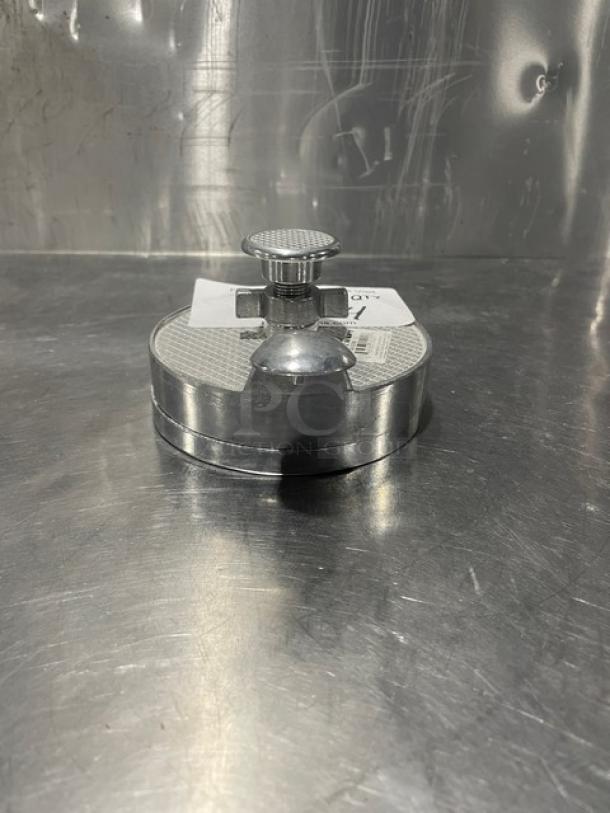 Adcraft Aluminum Hamburger Mold, Model AHM-5, new condition, metallic finish, round design with textured handle.