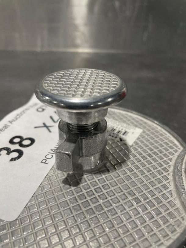 New Adcraft Aluminum Hamburger Mold, Model AHM-5. Features textured press, sturdy metal construction, auction tag visible.