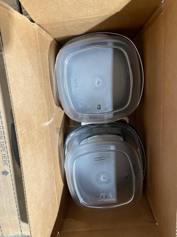 Rubbermaid Premier Series 14 Cup Clear Food Containers, Model 1937693, with gray lids, in original packaging, 4 per case.