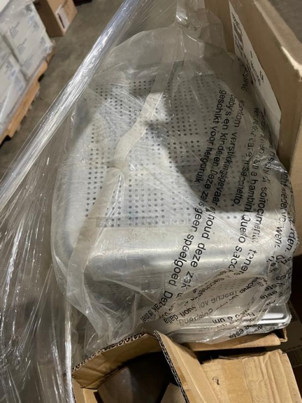 New mixed pallet featuring Bresco Paderno stainless steel pan, Impact Gator lid, Bagcraft trays, and more. Sealed packaging.