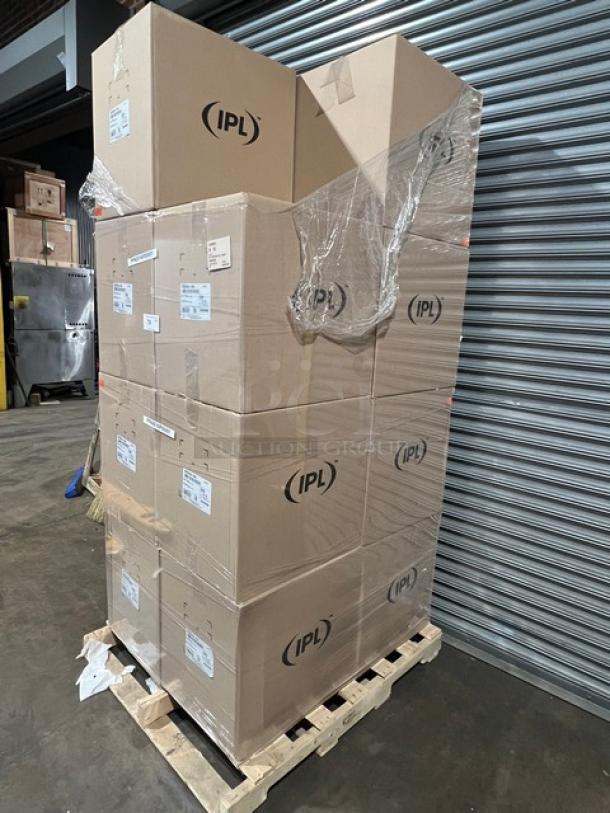 Full pallet of IPL 16 oz clear square tamper-evident deli containers, model 2509500265, new condition, 700 per case.