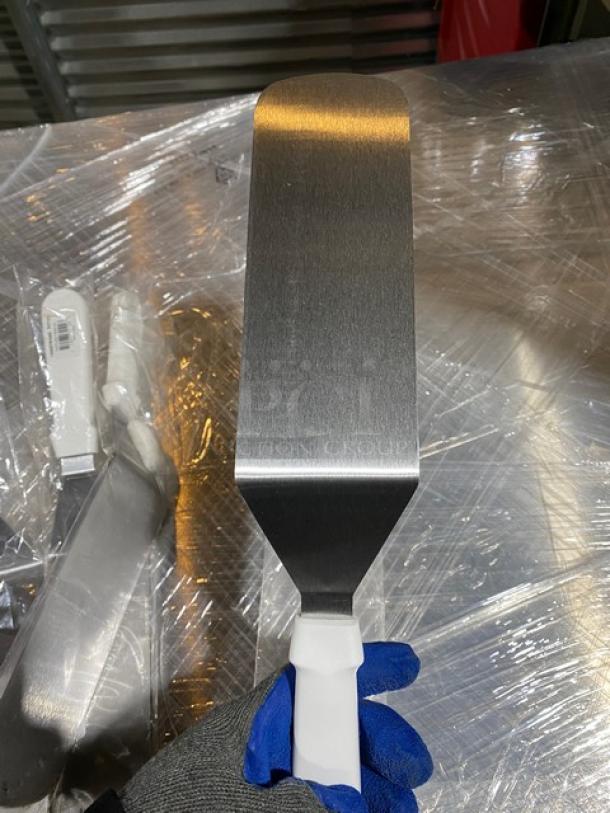 BRAND NEW Crestware PHT103 10" Solid Turner, stainless steel, round edge, white grip handle, commercial quality.