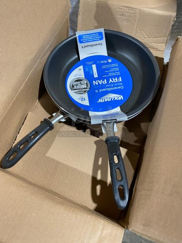 Brand new Vollrath Wear-Ever aluminum 12" fry pan, CeramiGuard II non-stick, black TriVent silicone handle, Model 67932.