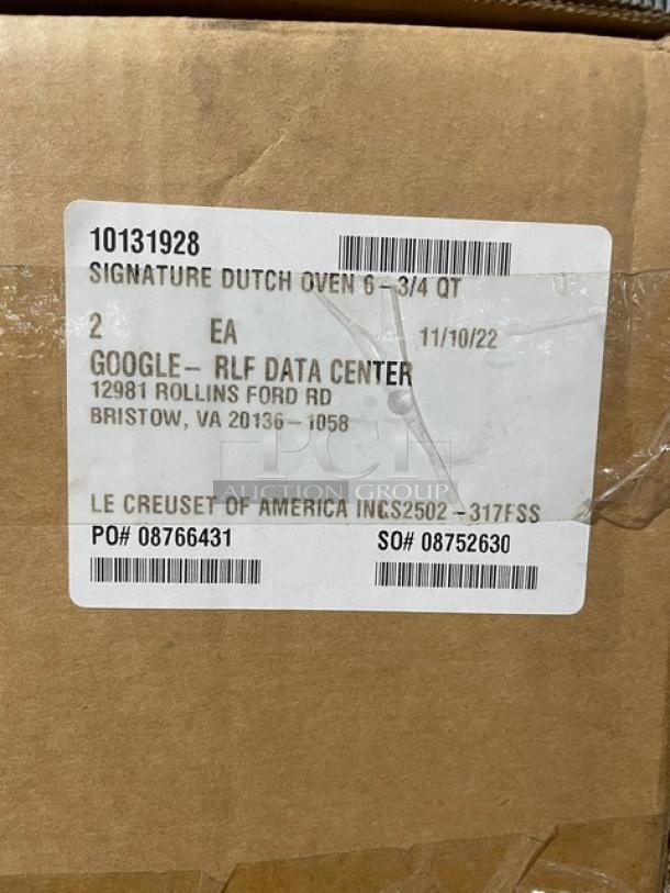 Le Creuset 6.75 Qt. Oval Dutch Oven box label; indicates commercial use, new condition, with manufacturer's details.