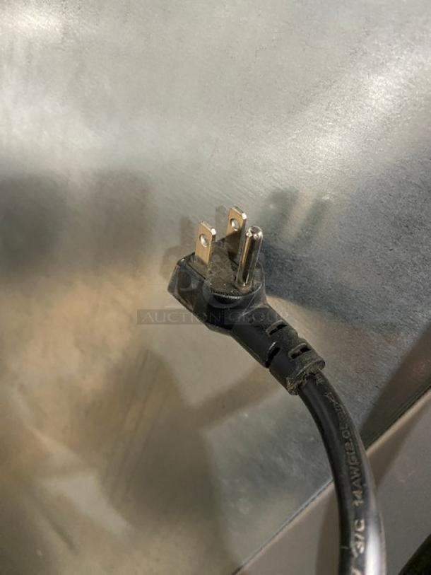 Traulsen G10010 commercial refrigerator plug detail, three-prong style. Energy Star certified, used condition. 115V.