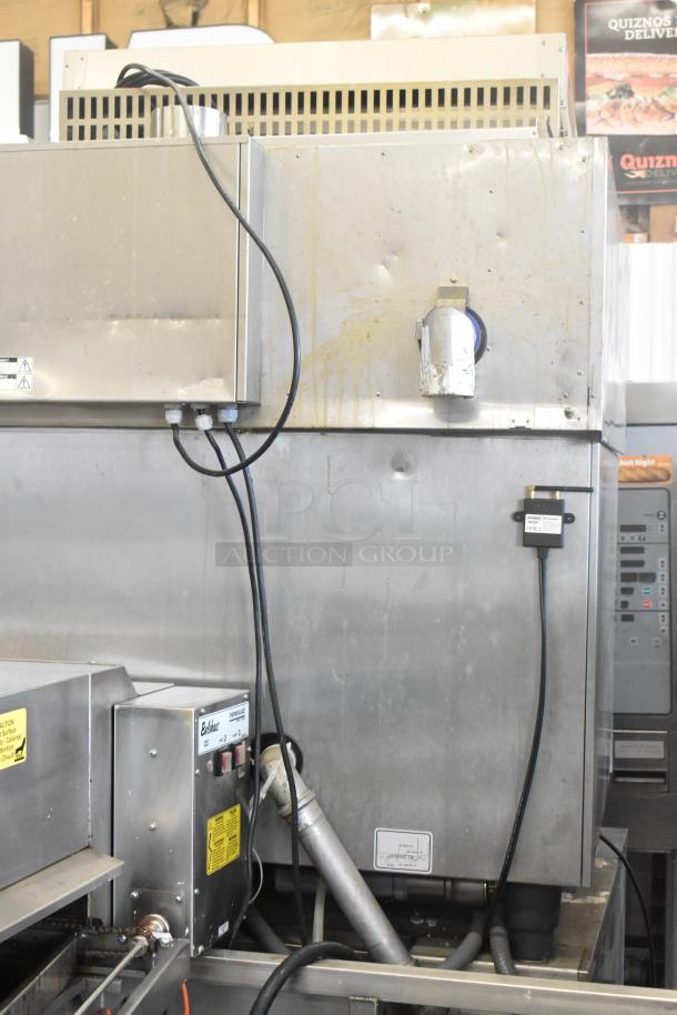 2019 Rational SCC WE 62 Combi Oven with UltraVent Plus Hood on double pan rack. Stainless steel, 480V, 3-phase, visible wiring.