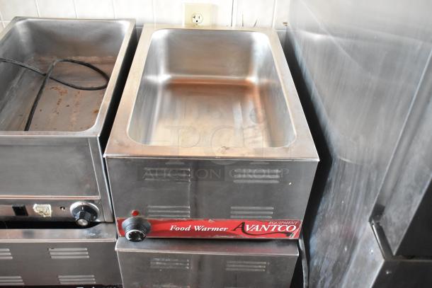 Avantco food warmer in stainless steel, featuring a dial control. Commercial grade, perfect for mobile kitchen setups.