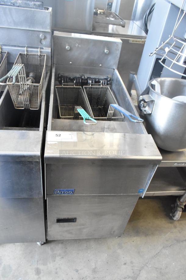 2018 Pitco Frialator SE14 stainless steel commercial electric fryer with 2 metal baskets, 208V, 3-phase, in used condition.