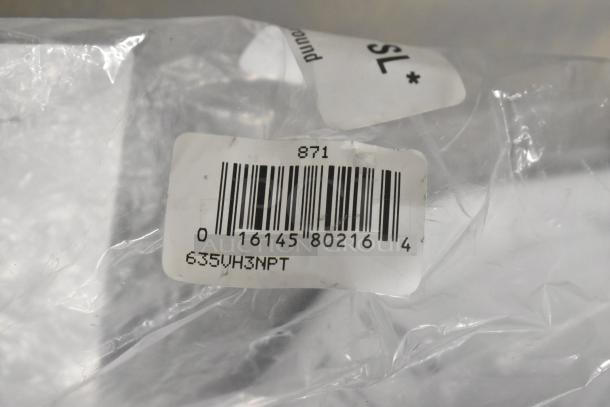 BRAND NEW SCRATCH AND DENT 3M Water Filtration 3/8" FNPT Valve-in-Head Filter Head, shroud, gauge, barcode 016145802164.