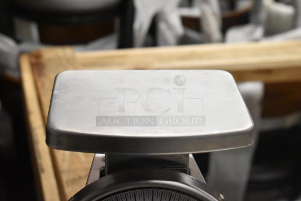 Brand new San Jamar/Escali SCMDL2, 2 lb. mechanical dial portion control scale. Scratch and dent condition.