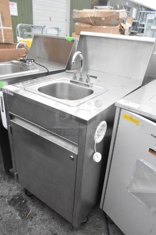 QualServ Stainless Steel Single Bay Portable Sink on Commercial Casters. - Item #1223249
