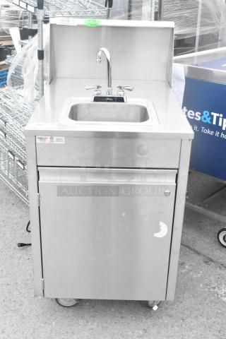 QualServ Stainless Steel Single Bay Portable Sink on Commercial Casters. - Item #1223260