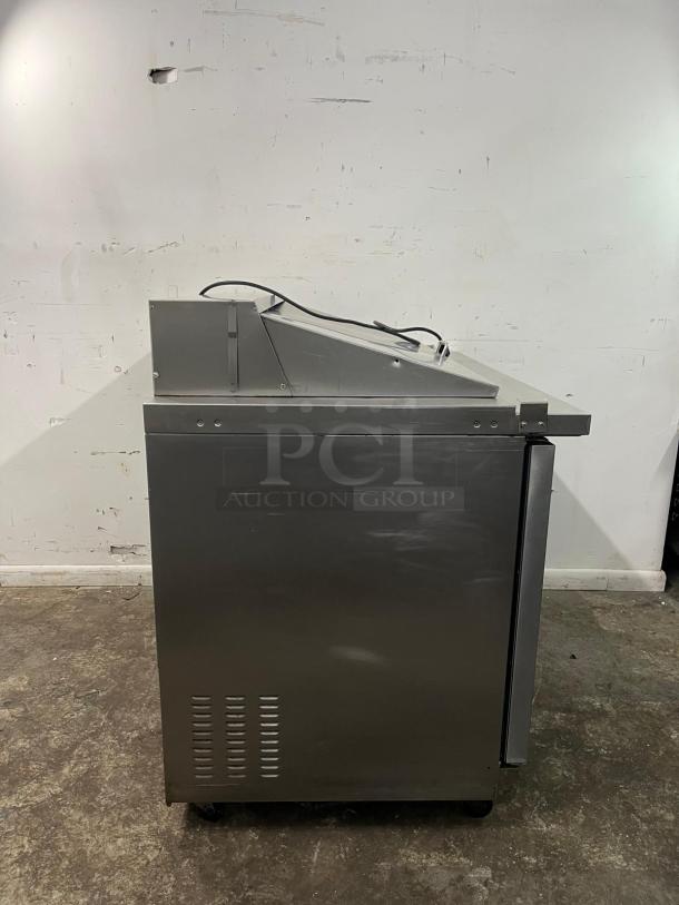 Kelvinator Commercial KCHMT48.18 48" prep table, stainless steel, refrigerated base, 115v, excellent condition.