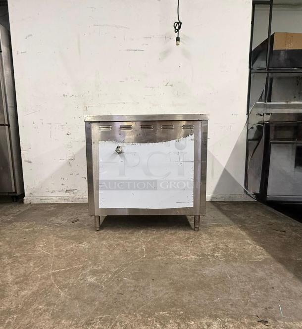 L&J CWS-36 36" 2 Well Gas Steam Table, stainless steel, visibly used, minor wear. Ideal for commercial kitchens.