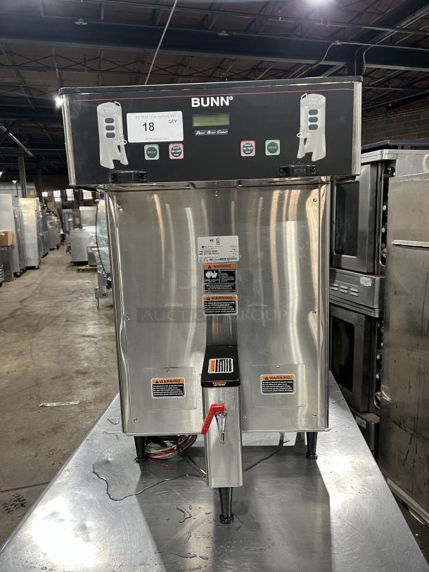 Bunn ThermoFresh DUALTFDBC stainless steel dual coffee brewer, digital controls, hot water dispenser, on legs, SN: DUAL191501.