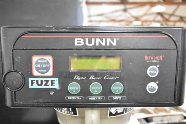 Bunn ITCB-DV Stainless Steel Iced Tea Machine, digital controls, poly brew basket, 120V, good condition, Infusion Series.