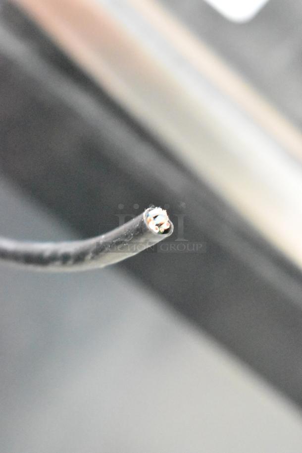 Cut power cord of 2017 Hobart HTi-7LH26 metal countertop scale with label printer, preventing testing. 120/208-240V, 1 phase.