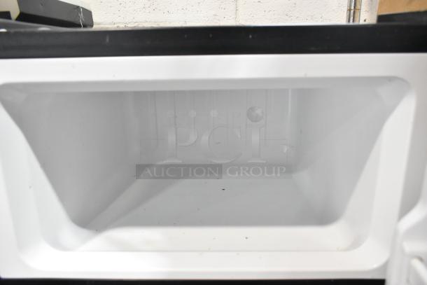 Euhomy RF-H Mini Cooler w/ Freezer, 115V, 1 Phase. Interior view, pristine condition, model RF-H.