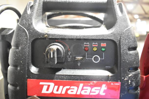Duralast DL-1000 jumper with control panel and indicator lights, used condition, visible Duralast red label.