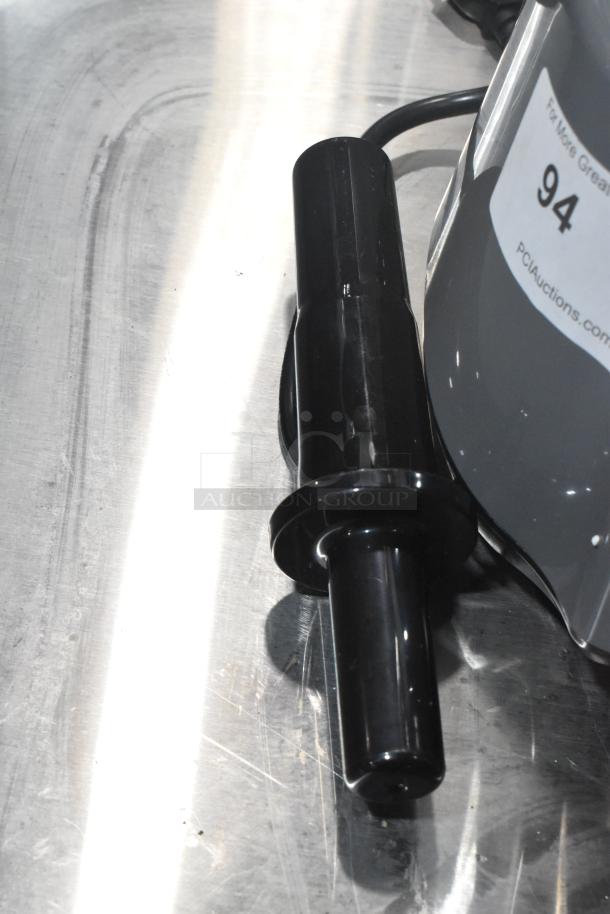 2024 AvaMix 928BL2K64 blender, 2 hp, keypad control, adjustable speed, 48 oz. Tritan container, scratch and dent condition.