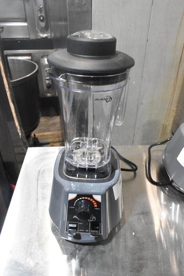 BRAND NEW AvaMix 928BL2VS 2 hp commercial blender, variable speed, 64 oz. Tritan™ container, toggle control, 120V.