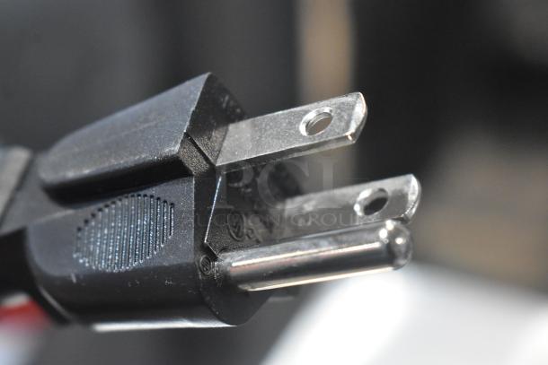 Close-up of a power plug for a 2025 AvaMix 928BL2T48 2 hp Commercial Blender, 120 Volts, 1 Phase.
