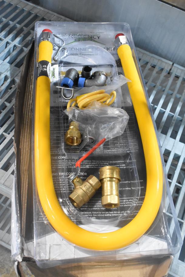 BRAND NEW SCRATCH AND DENT! Regency 48" Mobile Gas Connector Hose Kit 600GKM3448, includes yellow hose and fittings.