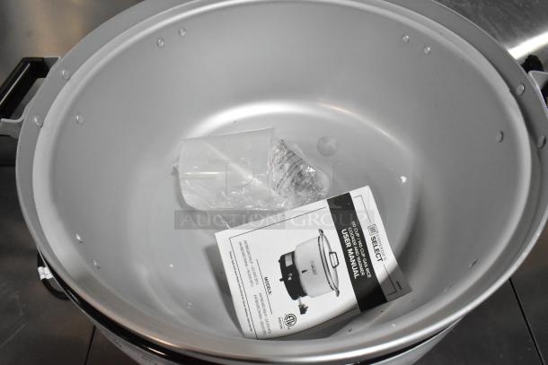 Brand new Emperor's Select EGRC Liquid Propane Rice Cooker, model 478EGRC140LP, 140 cup capacity, 24,000 BTU. Includes manual.