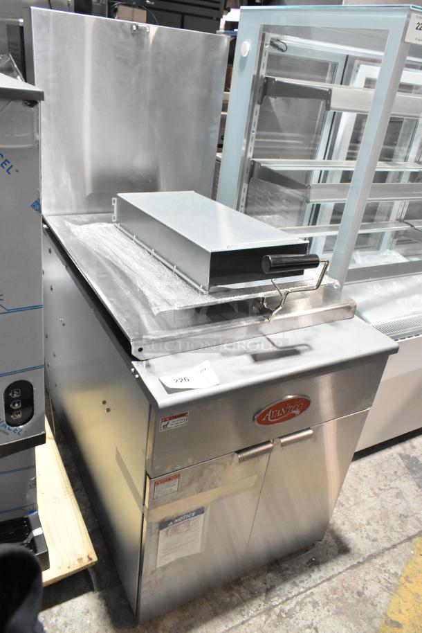 BRAND NEW Avantco 177FBF1824LP Stainless Steel Fryer, 125 lb. capacity, propane, 90,000 BTU, tags visible, scratch and dent.