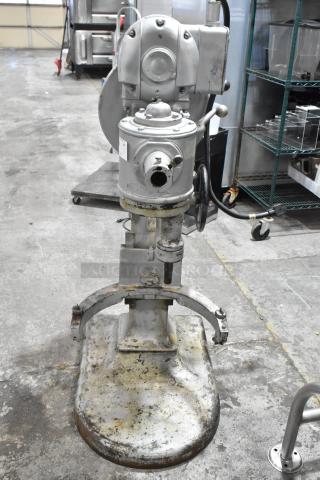 Hobart S-601 Metal Commercial 60 Quart Planetary Dough Mixer. 208 Volts, 3 Phase. - Item #1224200
