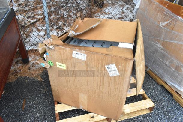 Box of 2 PICL1-TR-HC stainless steel drawers for prep table, brand new, scratch and dent condition, in damaged box.