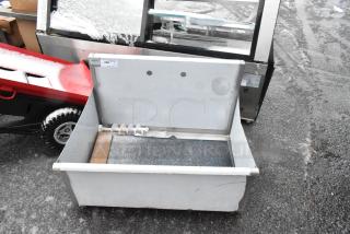 BRAND NEW SCRATCH AND DENT! Steelton 522US13624 36