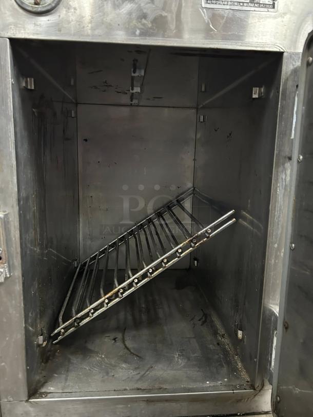 Alto-Shaam 500-S Mobile 6 Pan Holding Cabinet, stainless steel, tested, visible interior wear, label shows model and specs.