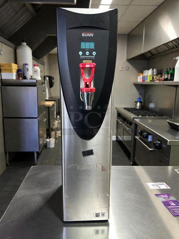 Bunn H5X Element SST 5 Gallon Hot Water Dispenser in stainless steel finish. Model 43600.0002. Excellent condition, tested.