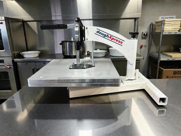 DoughXpress TXM-15CP Manual Meat Press in great condition, tested and working, featuring durable construction and lever.