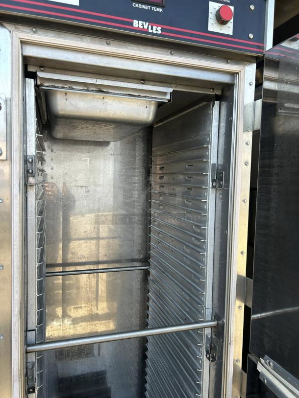 BEVLES CA70 CV32SHW full-size convection warming cabinet in excellent condition. Tested, working, and features adjustable shelves.