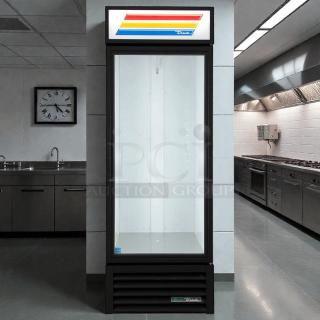 True GDM-23-HC~TSL01 glass door merchandiser, excellent condition, black, single right hinge door, 27", tested and working.