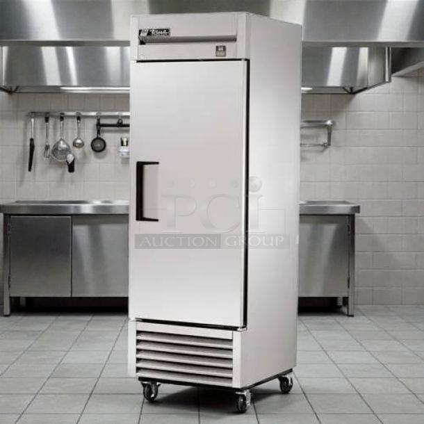 True TS-23F-HC 23 Cu.Ft commercial freezer with stainless steel door, tested and working, in excellent condition.