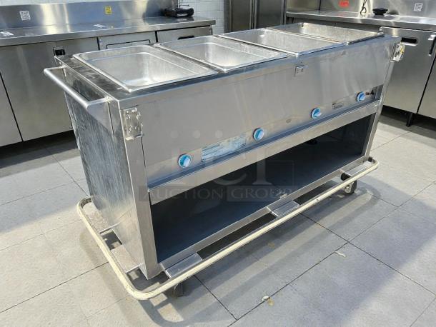 Duke Manufacturing E304SW Electric Aerohot 4 Compartment Hot Food Table, excellent condition, sealed wells, tested working.