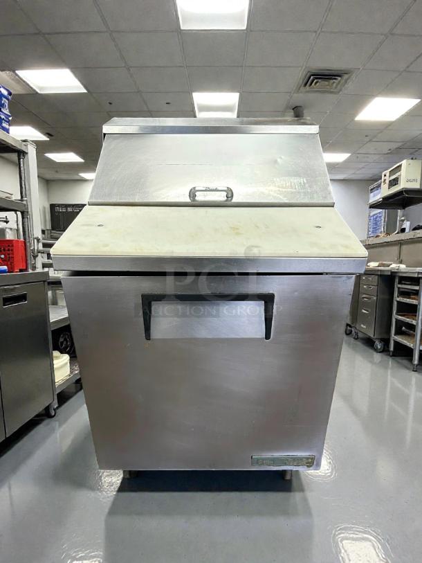True TSSU-27-08-ADA-HC refrigerated sandwich prep table, stainless steel, right-hinged door, tested working condition.
