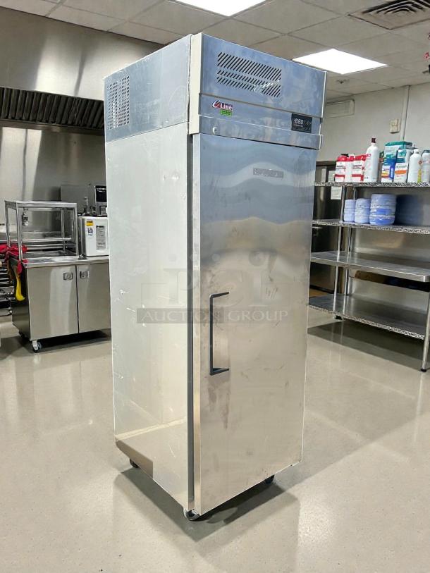 Turbo Air EF24-1-N-V E-Line 28" reach-in freezer, great condition, stainless steel, solid door, tested and working.